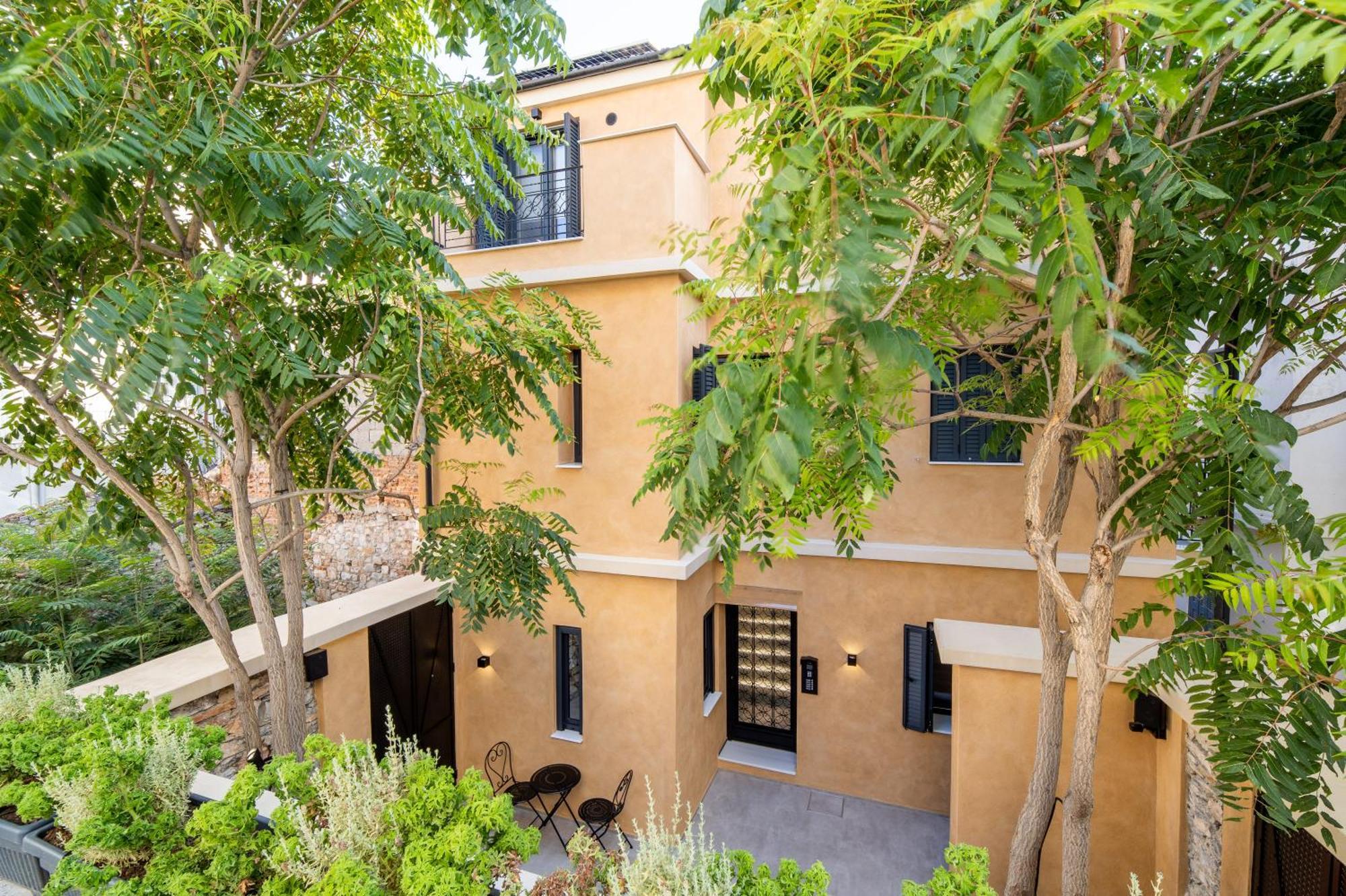 Frida Kahlo - Le Petit Bati Apartman Vólosz Kültér fotó